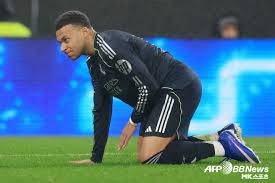 6球，圣地亚哥成为单赛季欧冠进球最多的墨西哥球员