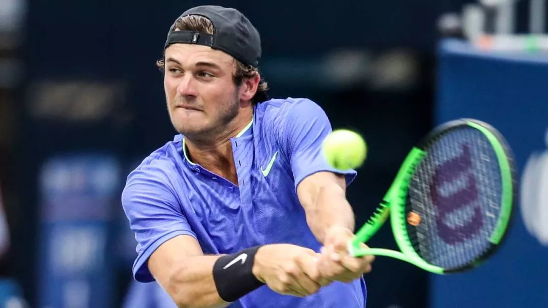 现在表面的 现在表面的